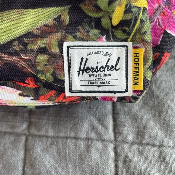 Black Tropical Floral Herschel Fanny Pack - Picture 5 of 7